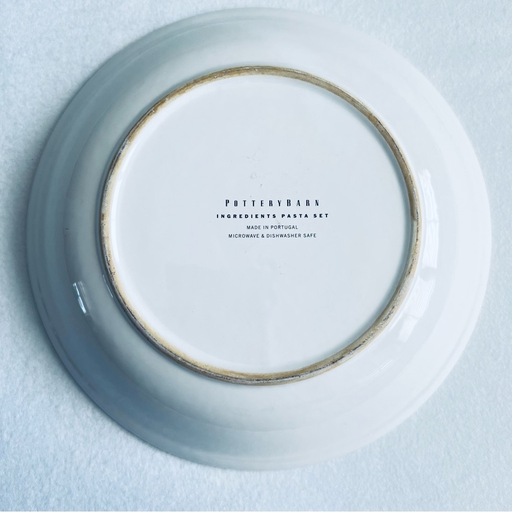 Pottery barn basil pasta bowl - Picture 2 of 6